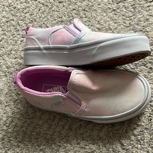 EUC Girls Vans in pink tie dye